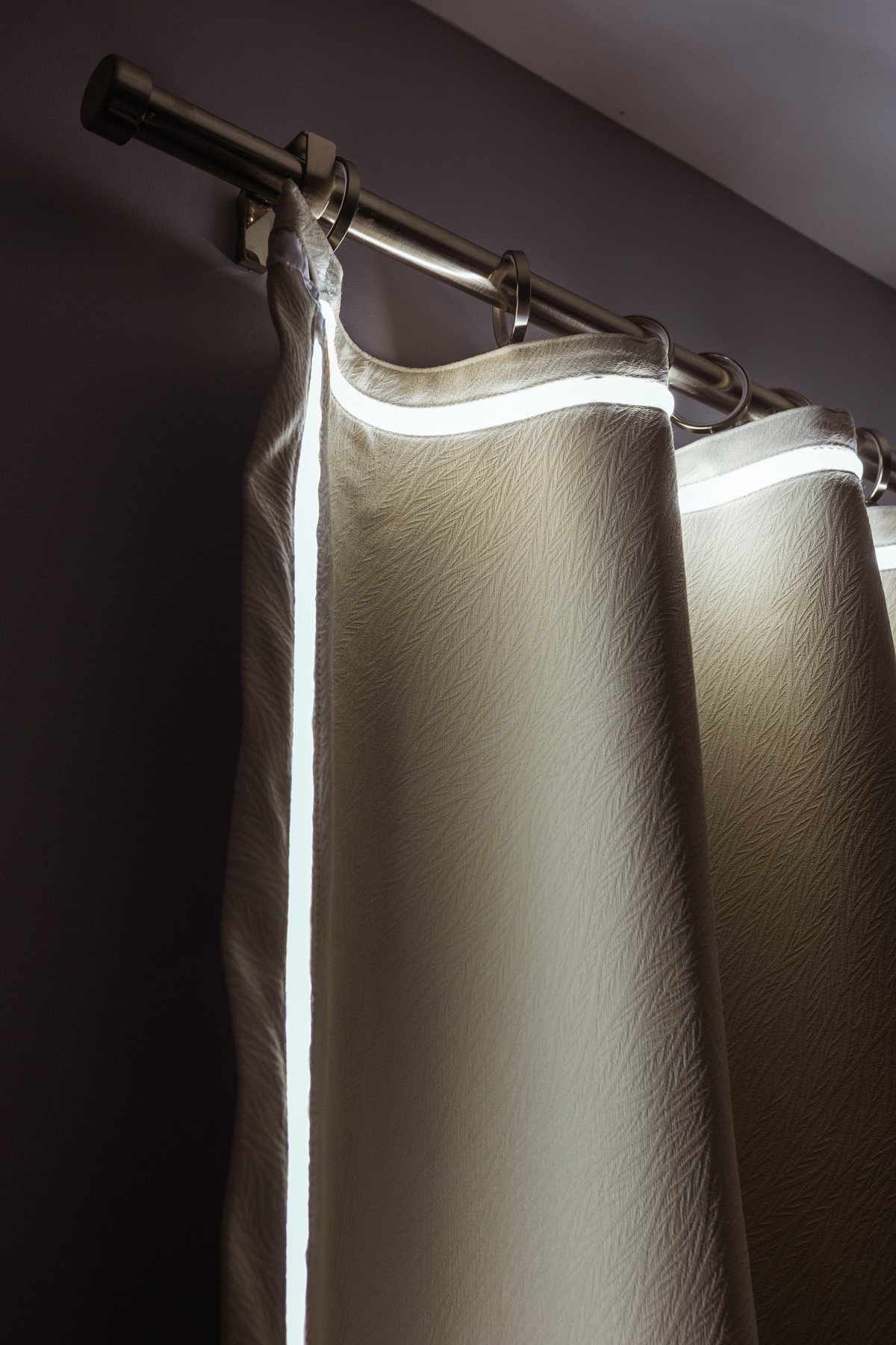 SunrAIse Curtain detail